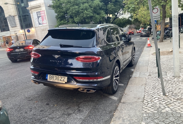 Bentley Bentayga Azure 2024
