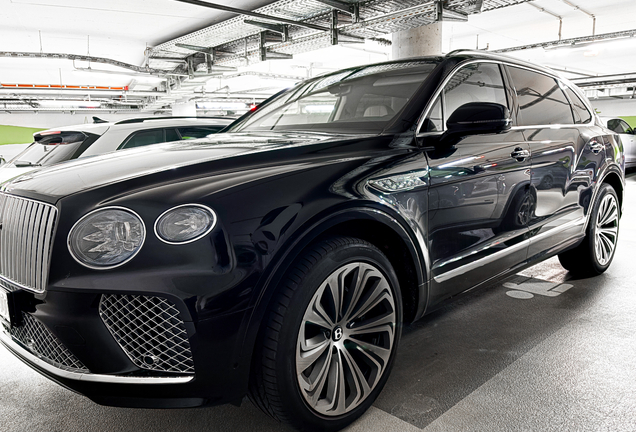 Bentley Bentayga V8 2025 Atelier Edition