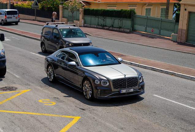 Bentley Flying Spur Mulliner 2025