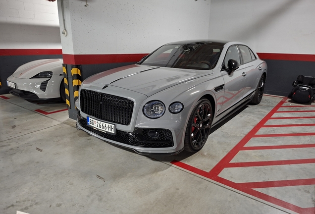 Bentley Flying Spur V8 S 2023