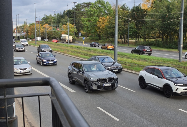 BMW XM G09