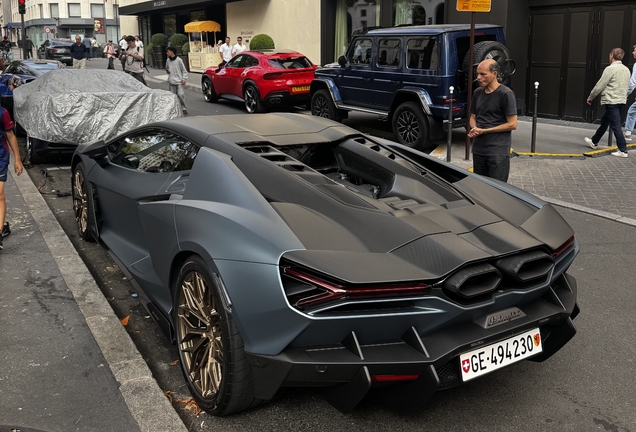 Lamborghini Revuelto
