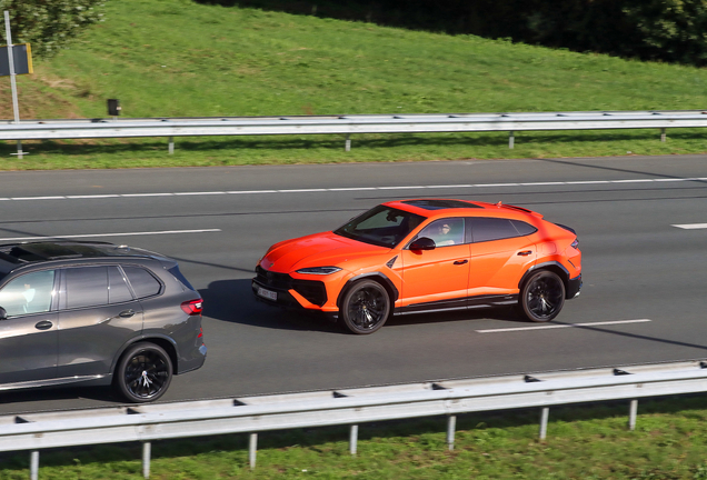 Lamborghini Urus SE