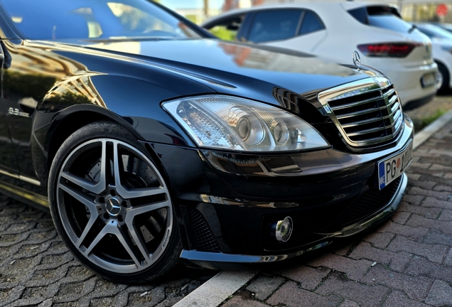 Mercedes-Benz S 63 AMG W221