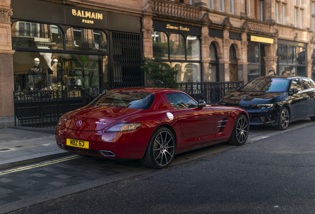 Mercedes-Benz SLS AMG