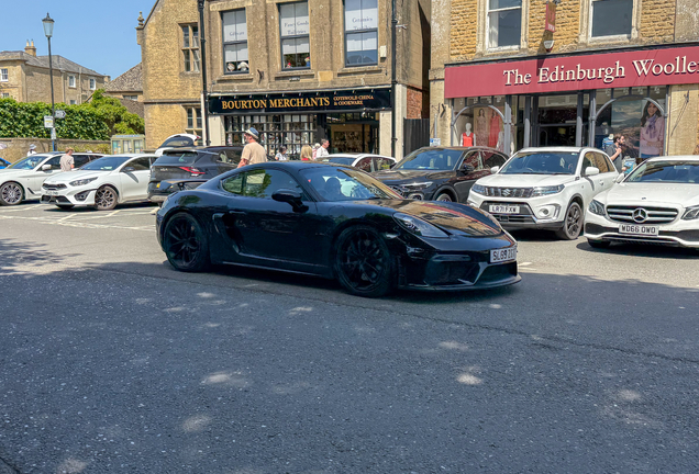 Porsche 718 Cayman GT4