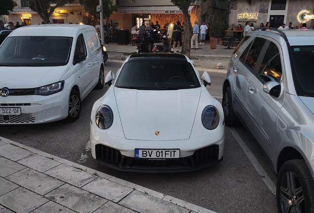 Porsche 992 Carrera 4 GTS MkII