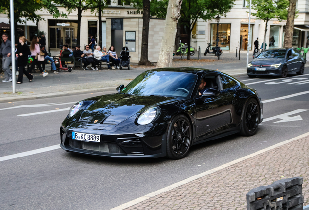 Porsche 992 GT3 Touring MkII