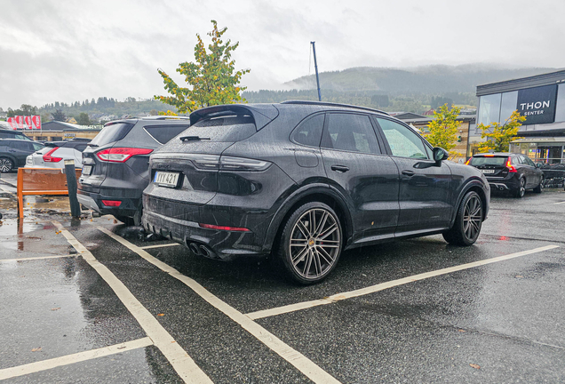 Porsche 9YA Cayenne GTS MkI