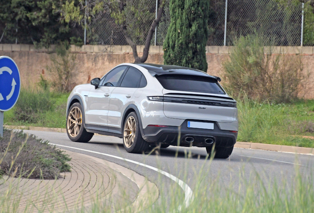 Porsche Cayenne Coupé Turbo E-Hybrid