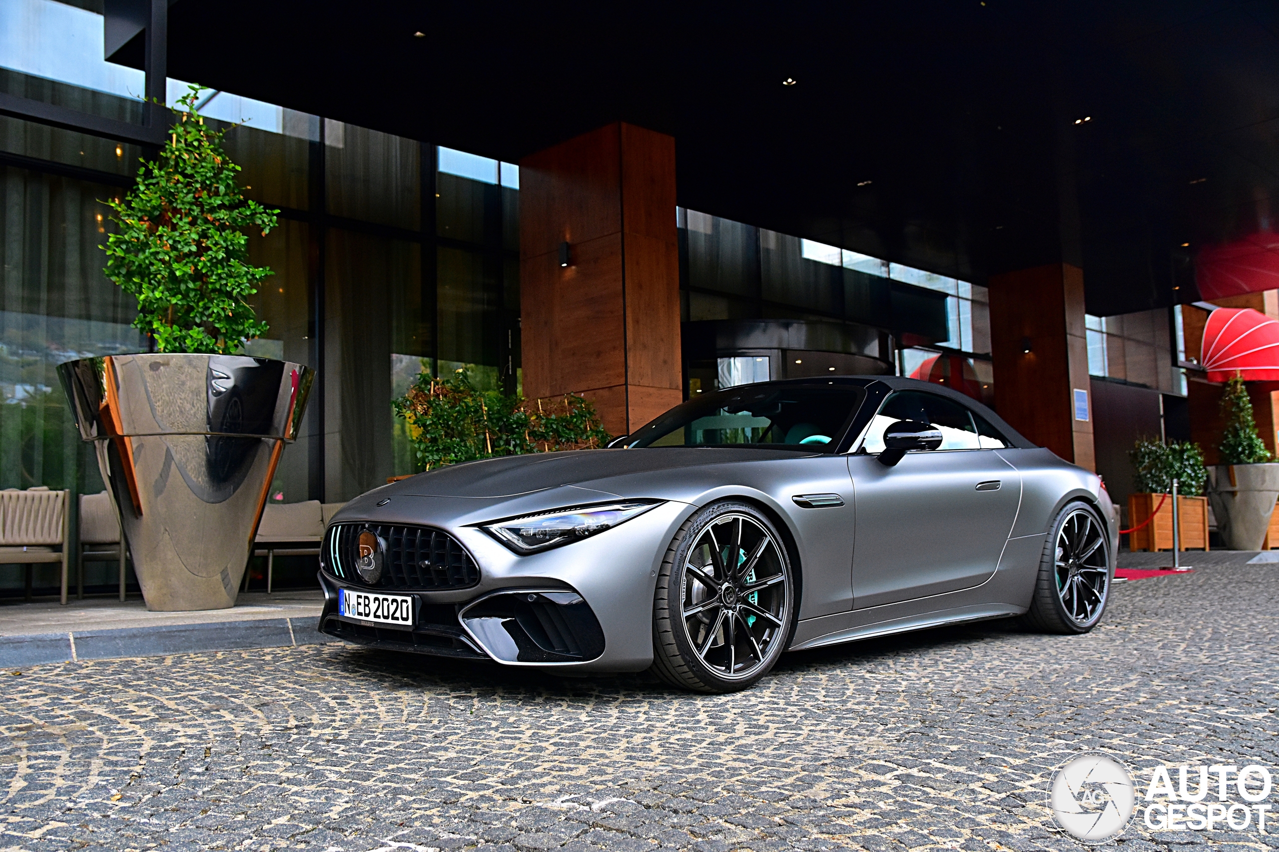 Mercedes-AMG Brabus SL B40-650 R232
