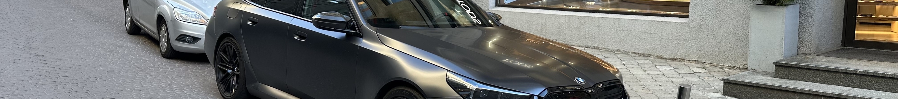 BMW M5 G90