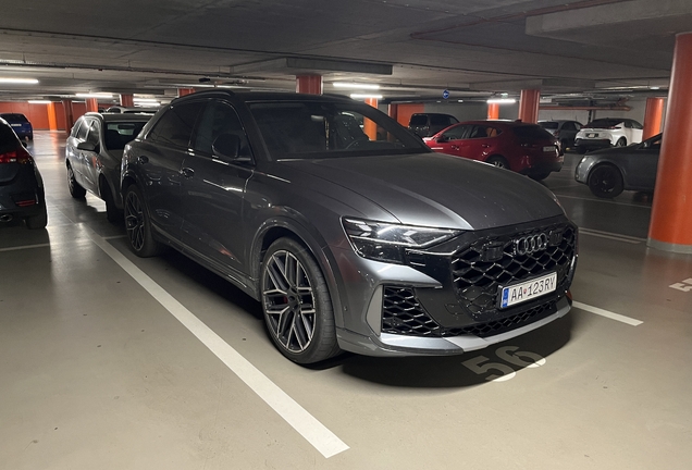 Audi RS Q8 2024