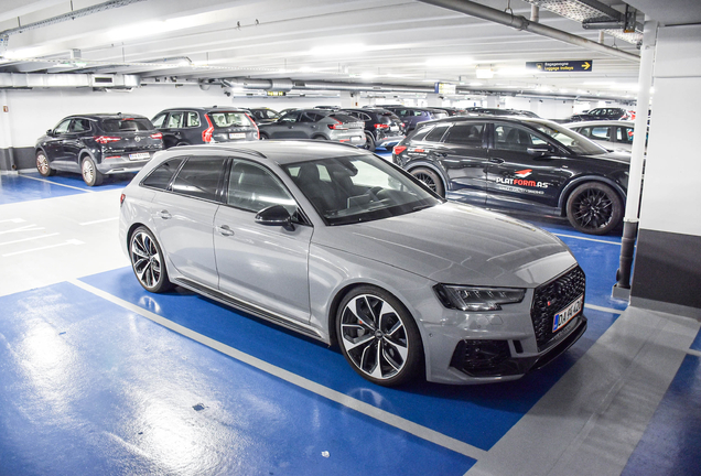 Audi RS4 Avant B9