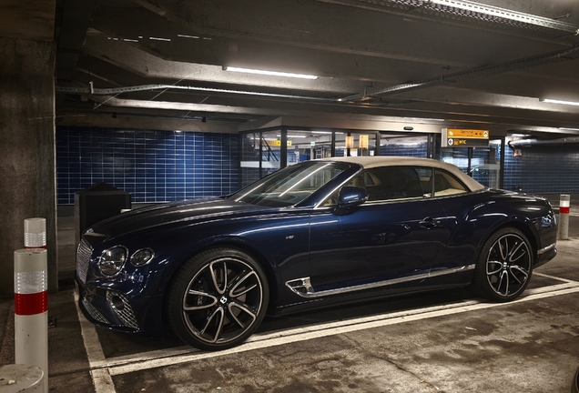 Bentley Continental GTC V8 2020