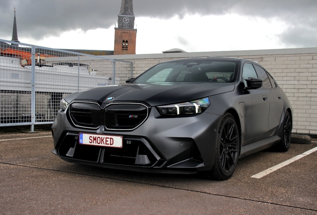 BMW M5 G90