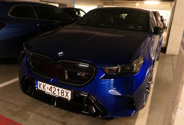 BMW M5 G90