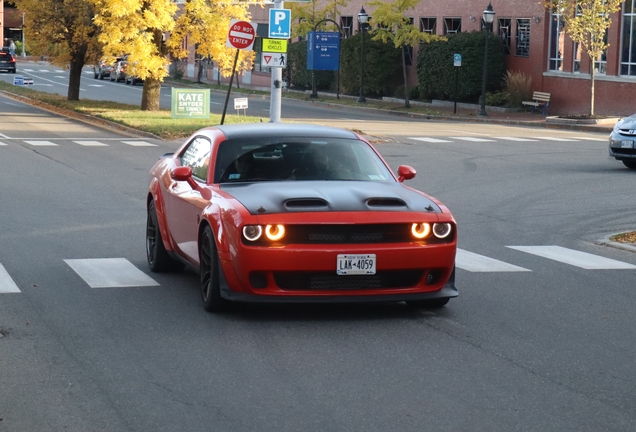 Dodge Challenger SRT Hellcat Widebody