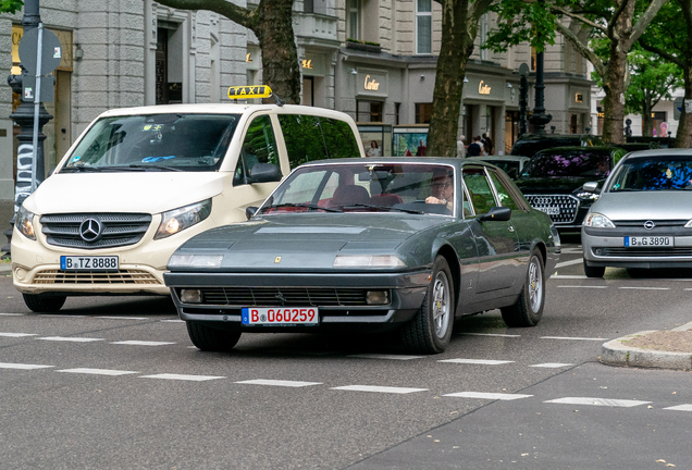Ferrari 412