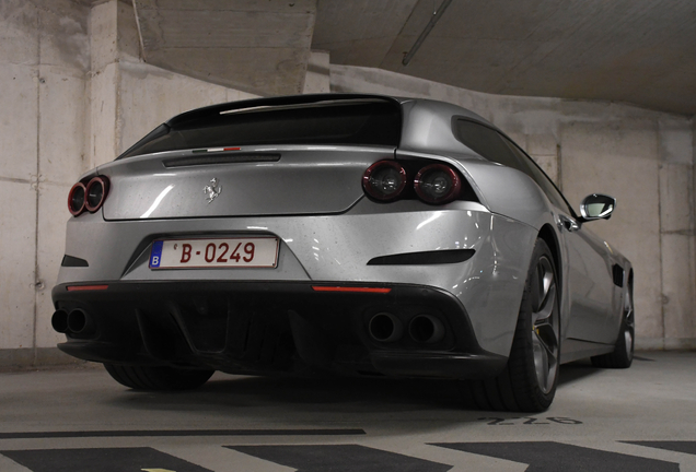 Ferrari GTC4Lusso T