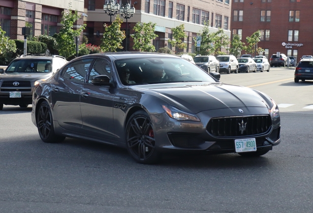 Maserati Quattroporte Modena Q4
