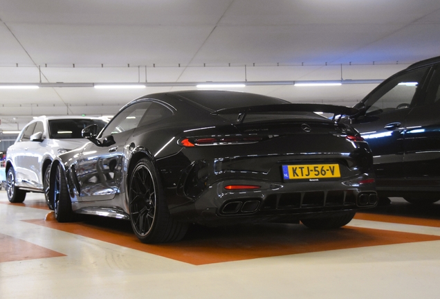 Mercedes-AMG GT 63 Pro C192