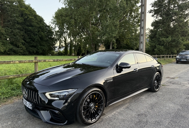 Mercedes-AMG GT 63 S X290
