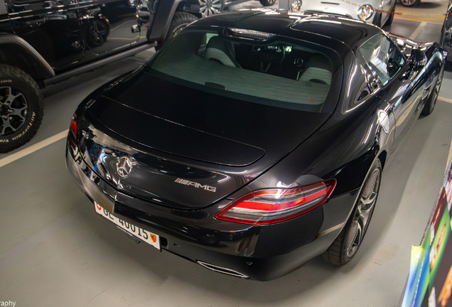 Mercedes-Benz SLS AMG