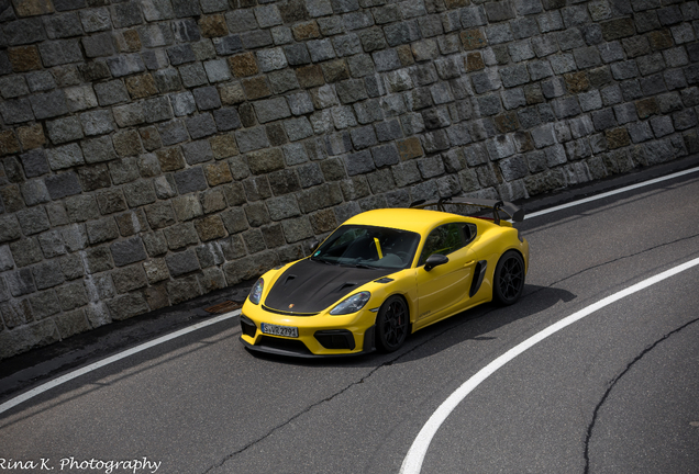 Porsche 718 Cayman GT4 RS