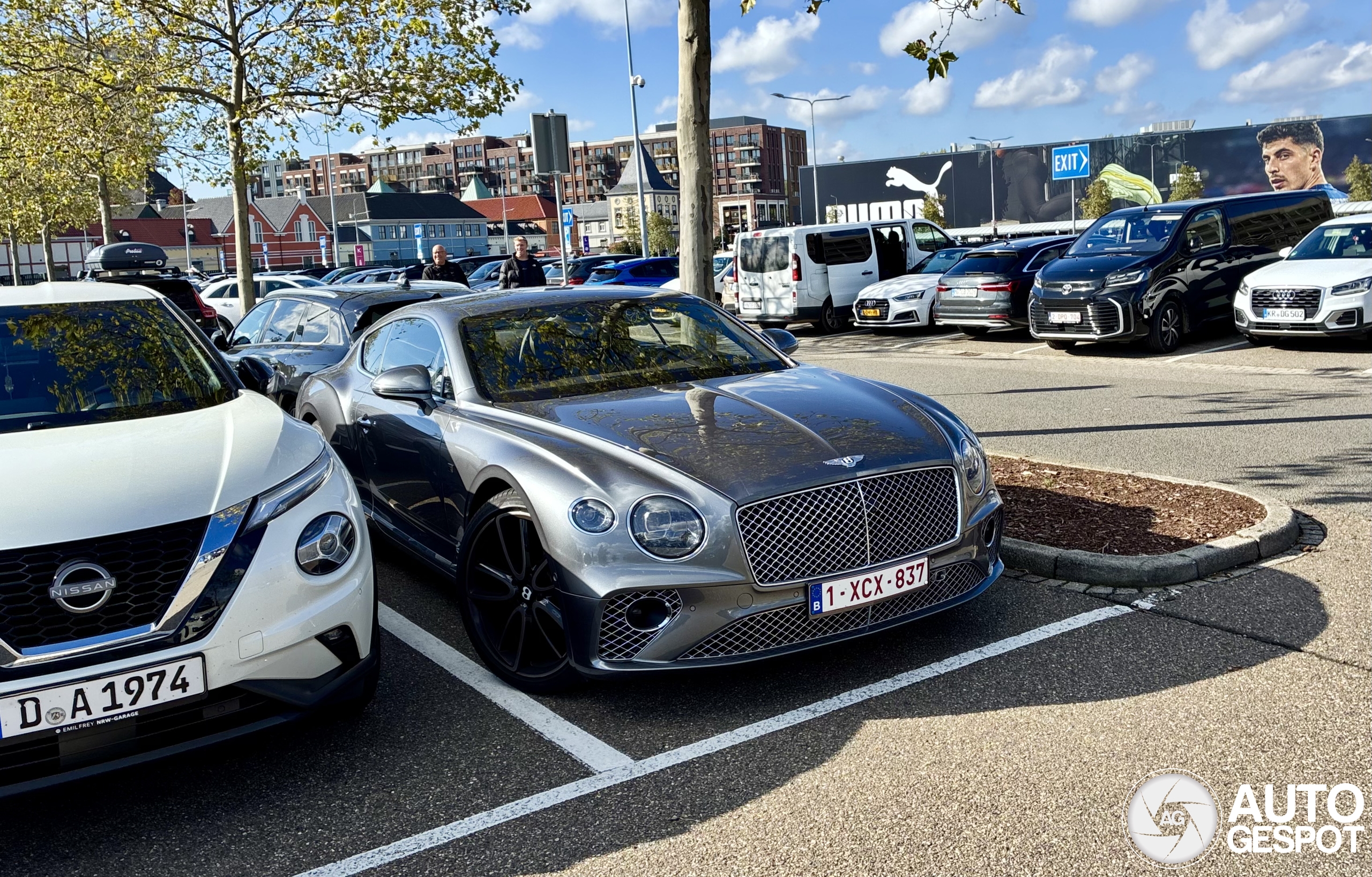 First Photograph In Color Bentley Continental GT 2018 First Edition - 14 October 2026 - Autogespot