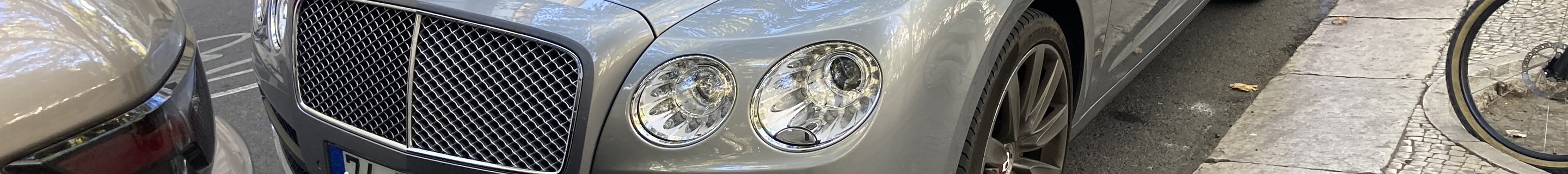 Bentley Flying Spur V8