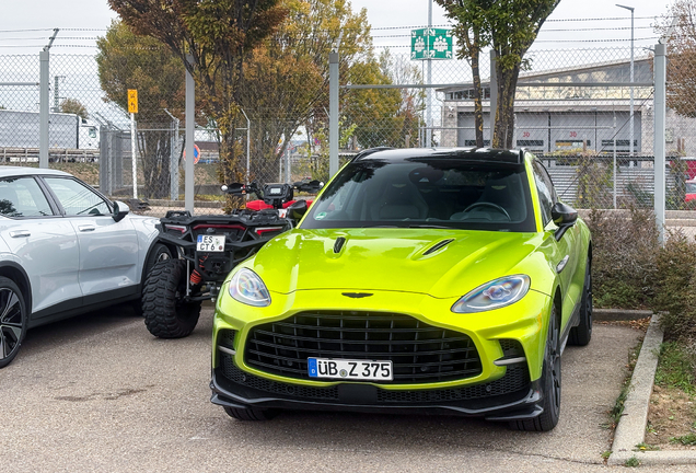 Aston Martin DBX707