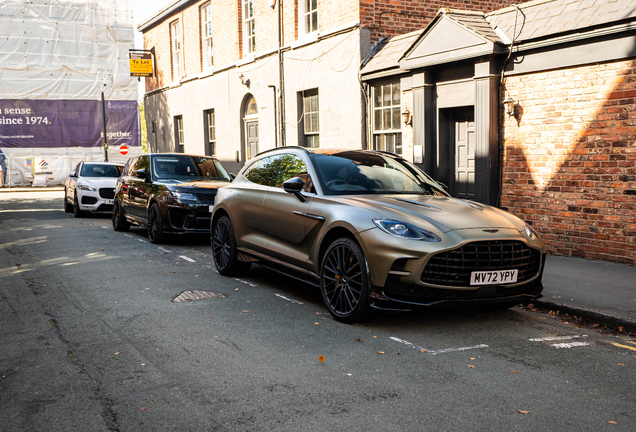 Aston Martin DBX707