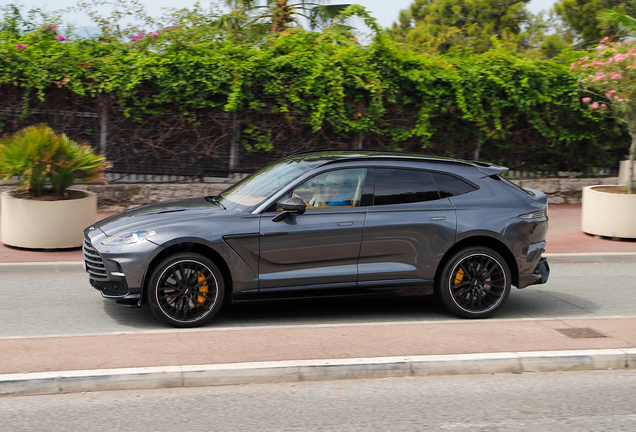Aston Martin DBX707