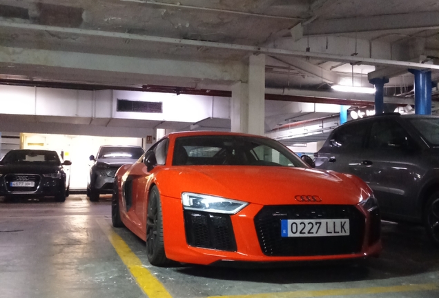 Audi R8 V10 Plus 2015