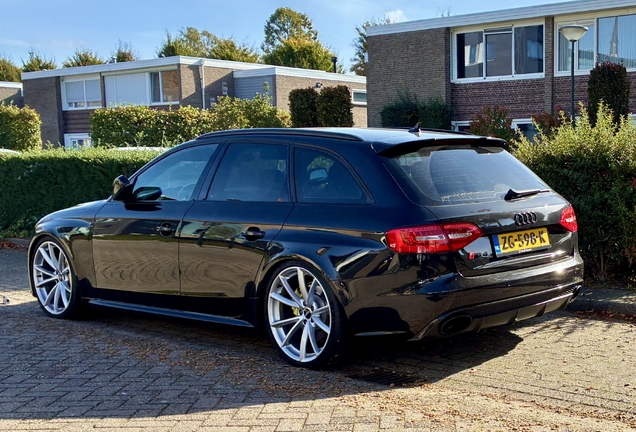 Audi RS4 Avant B8