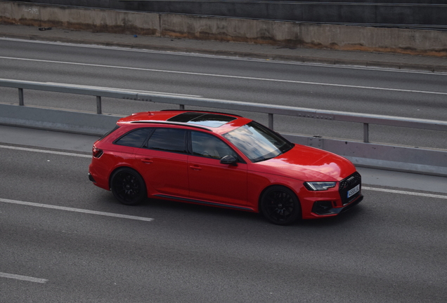 Audi RS4 Avant B9