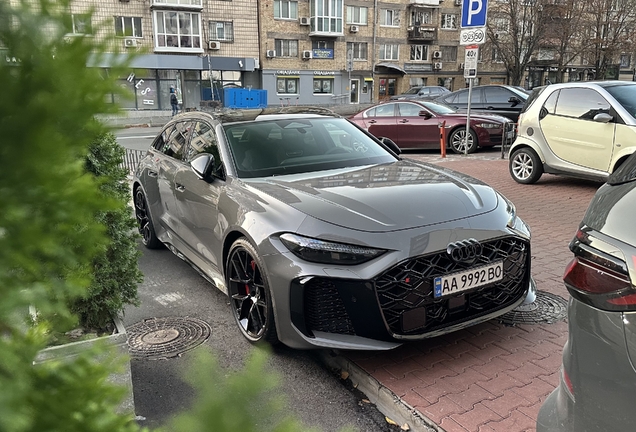 Audi RS5 Avant B10