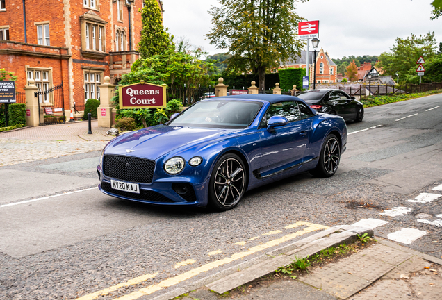 Bentley Continental GTC V8 2020