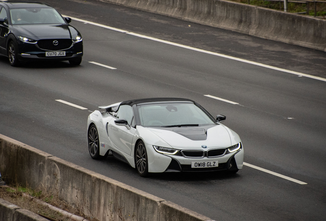 BMW i8 Roadster