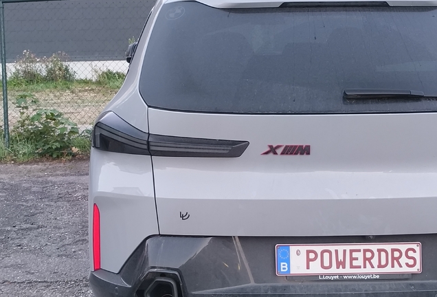 BMW XM G09 Label Red