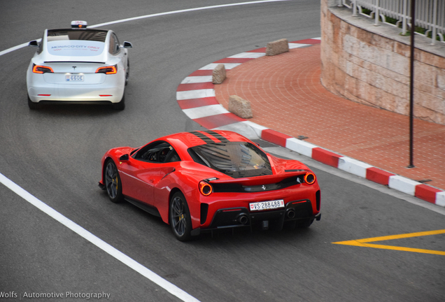 Ferrari 488 Pista