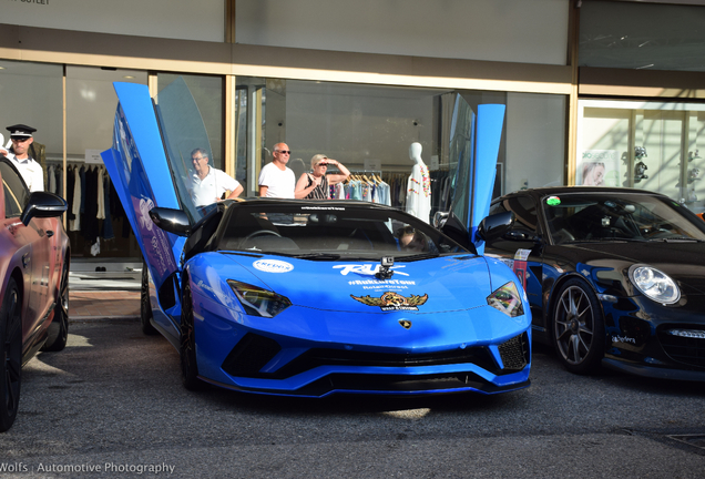 Lamborghini Aventador S LP740-4