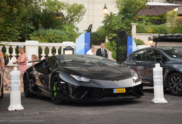 Lamborghini Huracán LP640-4 Performante