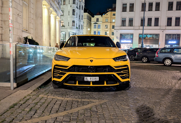 Lamborghini Urus