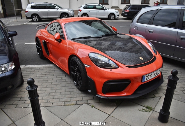 Porsche 718 Cayman GT4