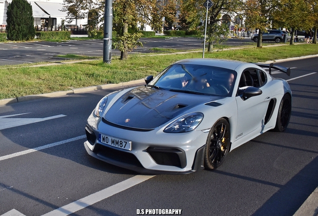 Porsche 718 Cayman GT4 RS Weissach Package