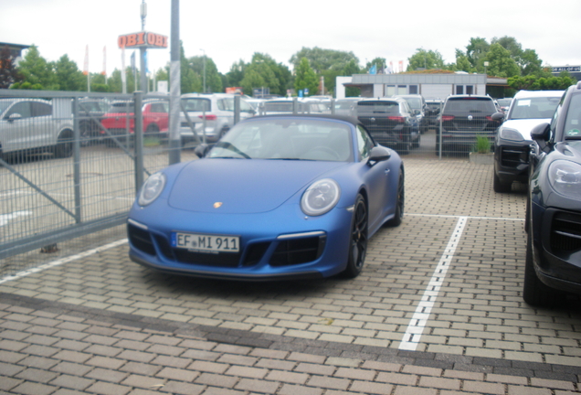 Porsche 911 GTS