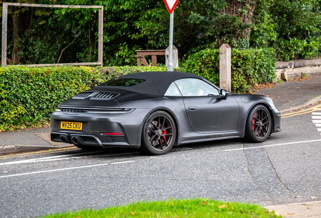 Porsche 992 Carrera 4 GTS Cabriolet MkII