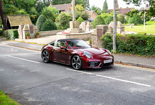 Porsche 992 Targa 4S MkI Heritage Design Edition